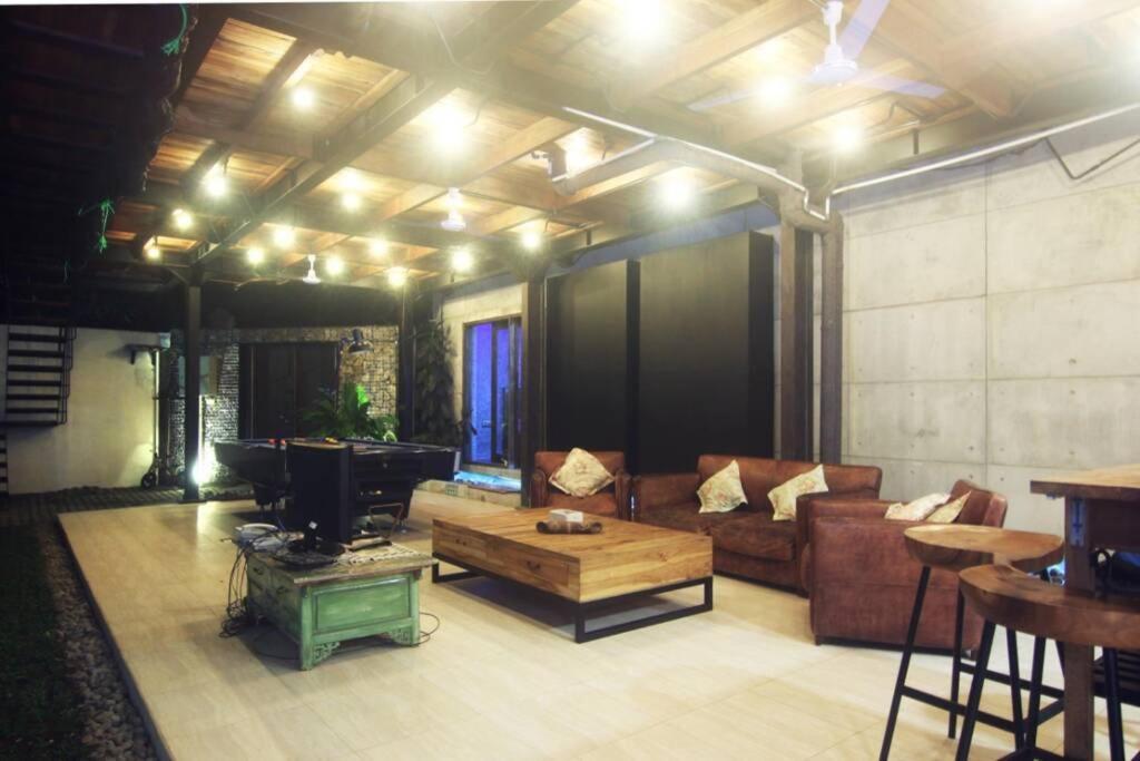 Villa Amalura I Yogyakarta Exteriér fotografie